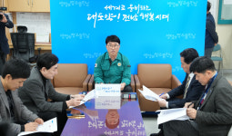 [포토] 이영남 전남도 동물방역과장, 강진 고병원성 AI 확진 차단 총력