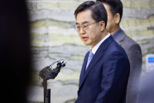 한덕수 총리 등 수사에 김동연 엄정 수사결과에 따라 처리해야
