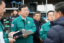 [포토] 명창환, 전남도 행정부지사 해남 황산면 주택화재 현장 방문