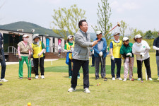 김영록 전남지사, 전국 최대 화순파크골프장 방문…지역 활성화 견인차