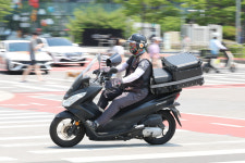 새 정부 출범하자 소액 배달수수료 면제…실효성엔 의문