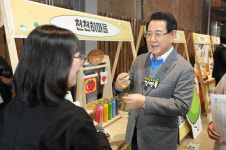 [포토] 김영록 전남지사, 전남 청년마을 FESTA 참석