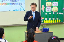 문재인 3호 업무지시는 미세먼지, 노후 석탄발전소 임시 중단