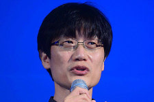 이해진, '네이버 총수'라는 굴레 벗어날 수 있을까