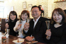 김창범의 직원 기 살리기, 한화케미칼 화학소재사업 성장 원동력 