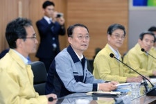 백운규 여름 최대전력 수요에 대비해 전력수급 철저히”