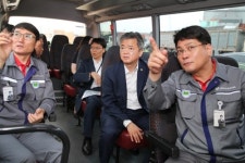 산업부 차관 이인호, 주 52시간 정착한 동국제강 인천공장 찾아 