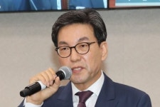 조윤성 정승인, GS25와 코리아세븐 최저수익 보장에 미온적 
