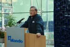 정몽원, 만도 첨단운전자보조시스템에 집중해 새 길 찾는다