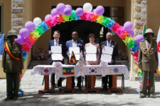 롯데, 에티오피아에 한국전쟁 참전용사 복지회관 세우고 장학금 전달