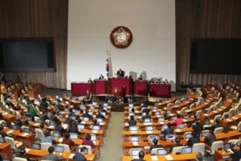 검경수사권 조정법과 유치원3법 국회 통과, 한국당 표결 불참