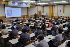 금호석유화학, 사업장 찾아가 임직원 ESG 교육하는 프로그램 만들어