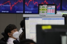 코스피 코스닥 기관 사자에 초반 상승, 주가 하락 따른 저가매수 유입