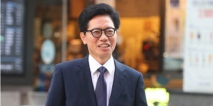 국힘 윤리위 ‘자진사퇴’ 태영호에 당원권 정지 3개월, ‘버티기’ 김재원은 1년