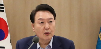 전국지표조사 윤석열 지지율 33%, 김기현·이재명 '잘못한다' 과반
