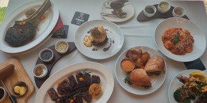 아웃백 캐주얼 다이닝으로 거듭난다, 신메뉴 대거 앞세운 ‘러브 페어링 론칭