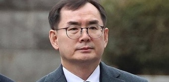 헌법재판소 헌정사 첫 검사 탄핵 기각, 재판관 5대4 의견 갈려