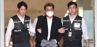‘음주 뺑소니’ 혐의 김호중 검찰 송치, 음주운전·범인도피교사 혐의 추가