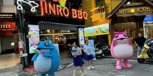 [현장] 참이슬 해외기업 짝퉁 나올 정도로 유명세, 베트남 MZ 소주 매력에 푹 빠지다