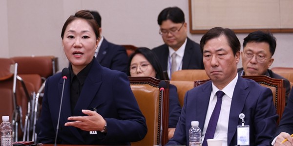 서울중앙지검, 김영선 전 의원 회계책임자 강혜경 조사 돌입...국민의힘 공천 개입 의혹 esclates
