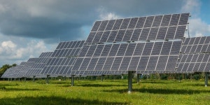 신한투자 미국 IRA 수정발의로 재생에너지 정책 리스크 해소, 태양광 안정적 수요 예상