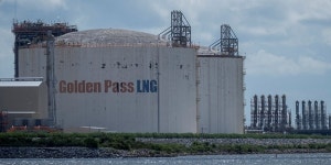 LNG 공급 과잉 장기화 예고, 미국 '알래스카 프로젝트' 참여 압박에 한국 고민 커져 