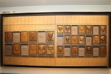 시대 이끄는 기부자 정신을 전하다