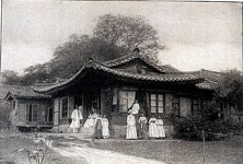 뿌리를 찾아서|국내 첫 여성 병원 보구여관