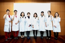 강동경희대치과병원, 9년 연속 전문의 시험 전원 합격