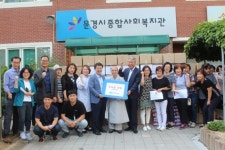 문경제일병원, 저소득가정에 ‘추석맞이 식품키트’ 전달