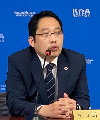 공정위서 파업 주도 의협 압수수색 중?