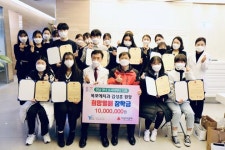 김성훈 목포예치과 원장 고교생에 장학금 전달