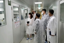 스푸트니크 백신 기술이전 총책임자 휴메딕스 공장 방문