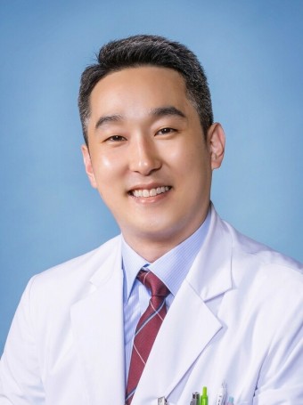 충북대병원 김민 교수, 전극선 없는 초소형 심장박동기 시술 성공