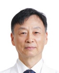전국 의대교수 104명 8월 말 정든교정 떠난다