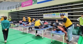 [포토뉴스]물치협, 경북 산불 이재민에게 물리치료 봉사 펼쳐 