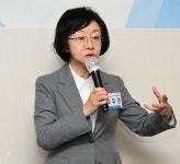 유경에이치앤디 | 오유경 식약처장 "내년에도 현장 속으로"