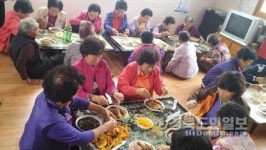 포항 북구청·중식나눔봉사회, 어르신 짜장면 대접