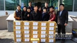 김천 지례면 농악단, 경로당 25곳 위문품 전달