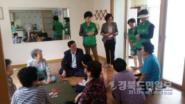 영천 동부동 새마을부녀회, 중복 경로당 국수 전달