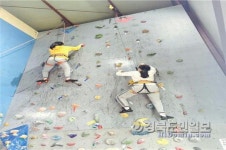 암벽타기 재미있어요~