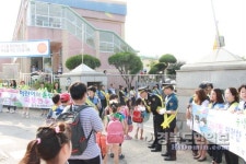 칠곡署, 왜관중앙초 등굣길 교통안전캠페인