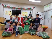 산타할아버지 감사합니다… 울릉초병설유치원 성탄 행사