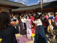 전통·자연 어우러진 덕동문화마을 전통혼례 문의 쇄도