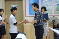 경산 사동고 교직원·학부모 꿈 응원 장학금 전달 눈길