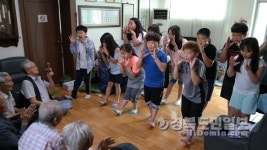 할매 할배 많이 웃고 건강하세요