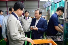 (주)성진정밀구내식당자판기 | 김충섭 김천시장, 기업인과 소통