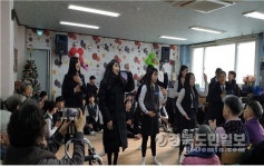 포항 유강중 학생재능 나눔 봉사로어르신 함박웃음