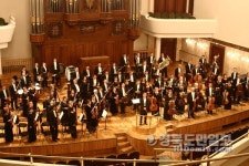 경쾌한 행진곡으로 힘차게 새해 열어볼까