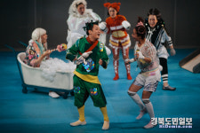 현대적 해석 덧입힌 토끼전 관객 잡다